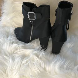Summer Sale  Klearing Klosets!