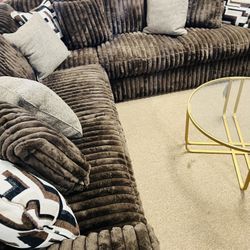 Stunning Stylish Cozy Sectional!