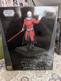 Big Star Wars lot of sealed action figures/ collectibles with some very rare collectibles!