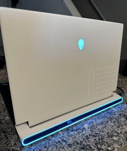 alienware laptop i17 r4