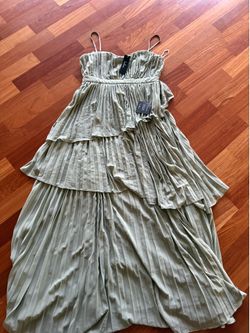 Lulu’s Sage Green Pleated Dress Size XL New