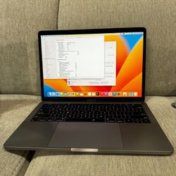 MacBook Pro 13” 2019 16gb Ram 500gb Ssd 