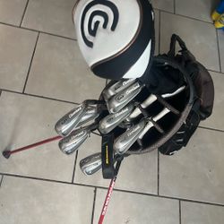 Gold Club Set Cleveland  Irons And 1 Driver With Bag 