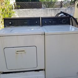 Kenmore Washer & Dryer  set. White. Working Conditions
