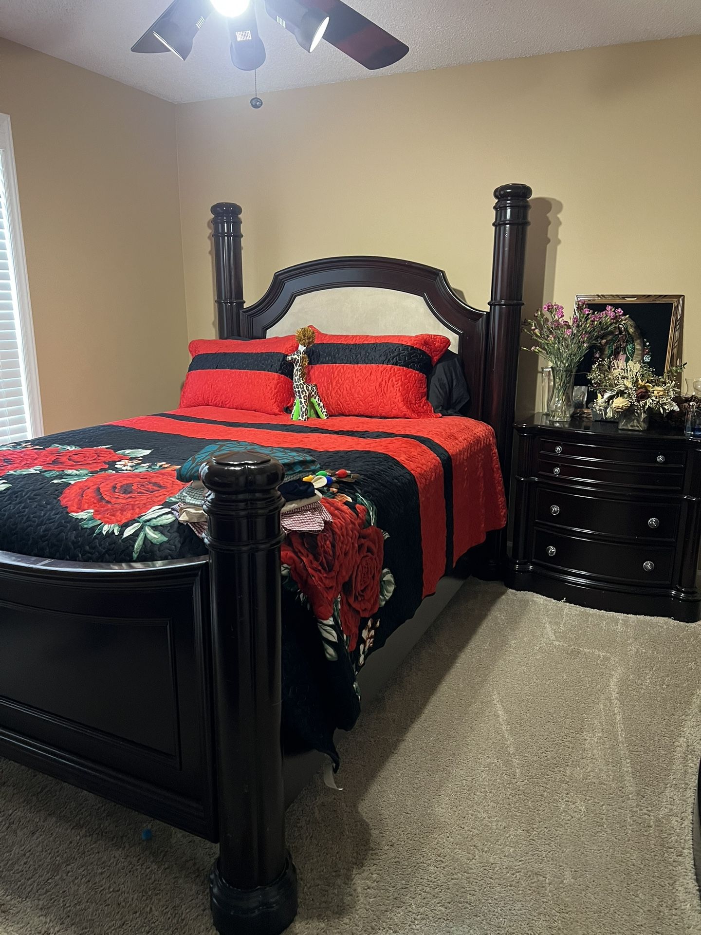 4 Piece Bedroom Set