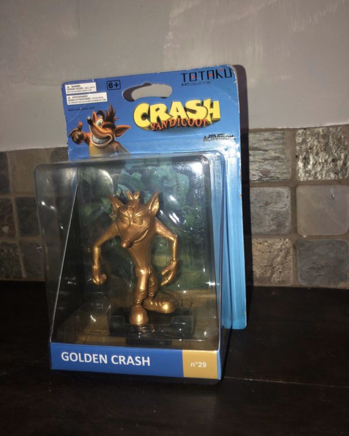 New Totaku Collection No 29 - Golden Crash Bandicoot Figure Activision 6+ Toy