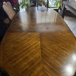 Table With 6 Chairs 