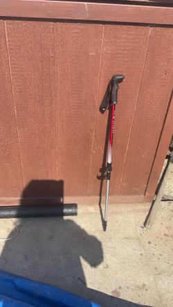 Yukon Women’s Trecking Stick 2 Item Lot 
