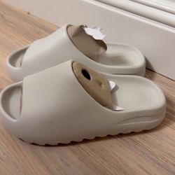 Yeezy Slides 