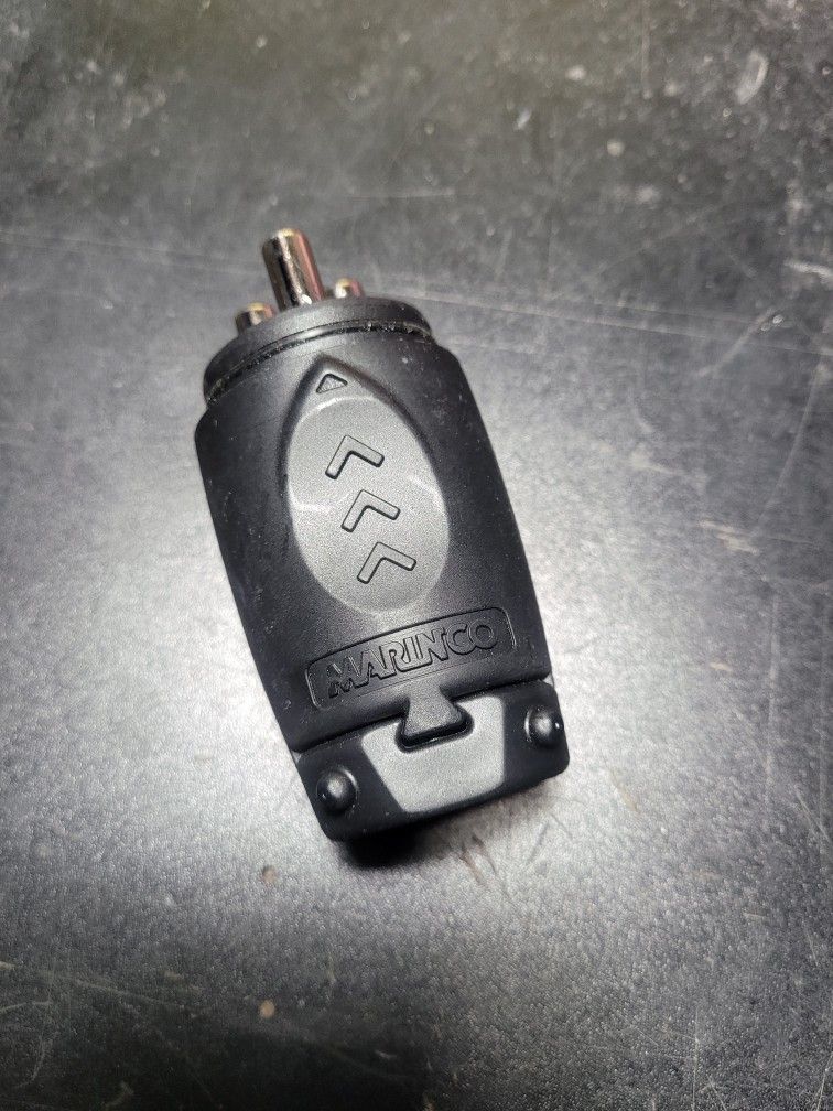 Marinco 70amp 2/3-wire DC Plug