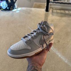 🔥 Nike Dunk High “Light Smoke Grey / Fuzzy Swoosh / Gum Sole” — Size 12 — Like New