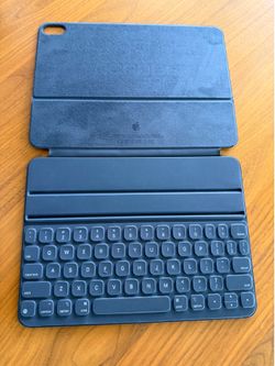 Apple Smart Folio Keyboard Case for 11” iPad Pro & iPad Air