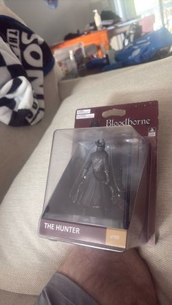 Bloodborne, The Hunter figure rare misbox