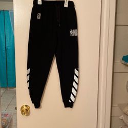 Boys sweat pants size Small 8
