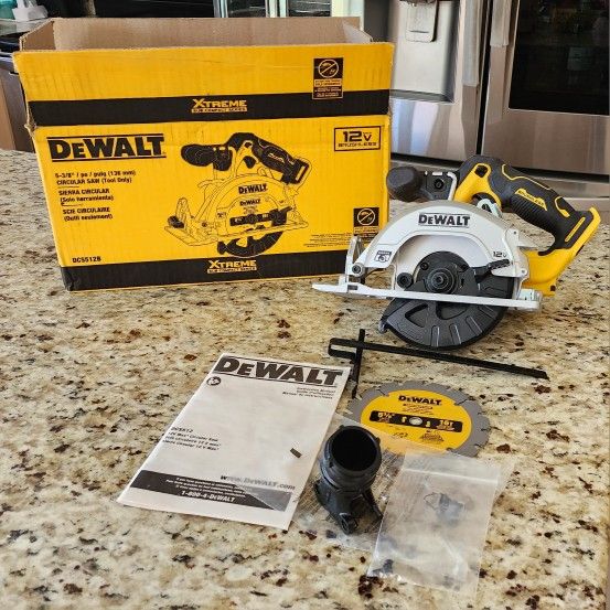 DEWALT XTREME™ 12V MAX BRUSHLESS 5-3/8" CIRCULAR SAW (Tool Only) (DCS512B)