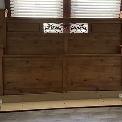 King Size Bed Set (tag still on It)