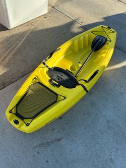 2026 heavy duty 6 foot kayak for $90
