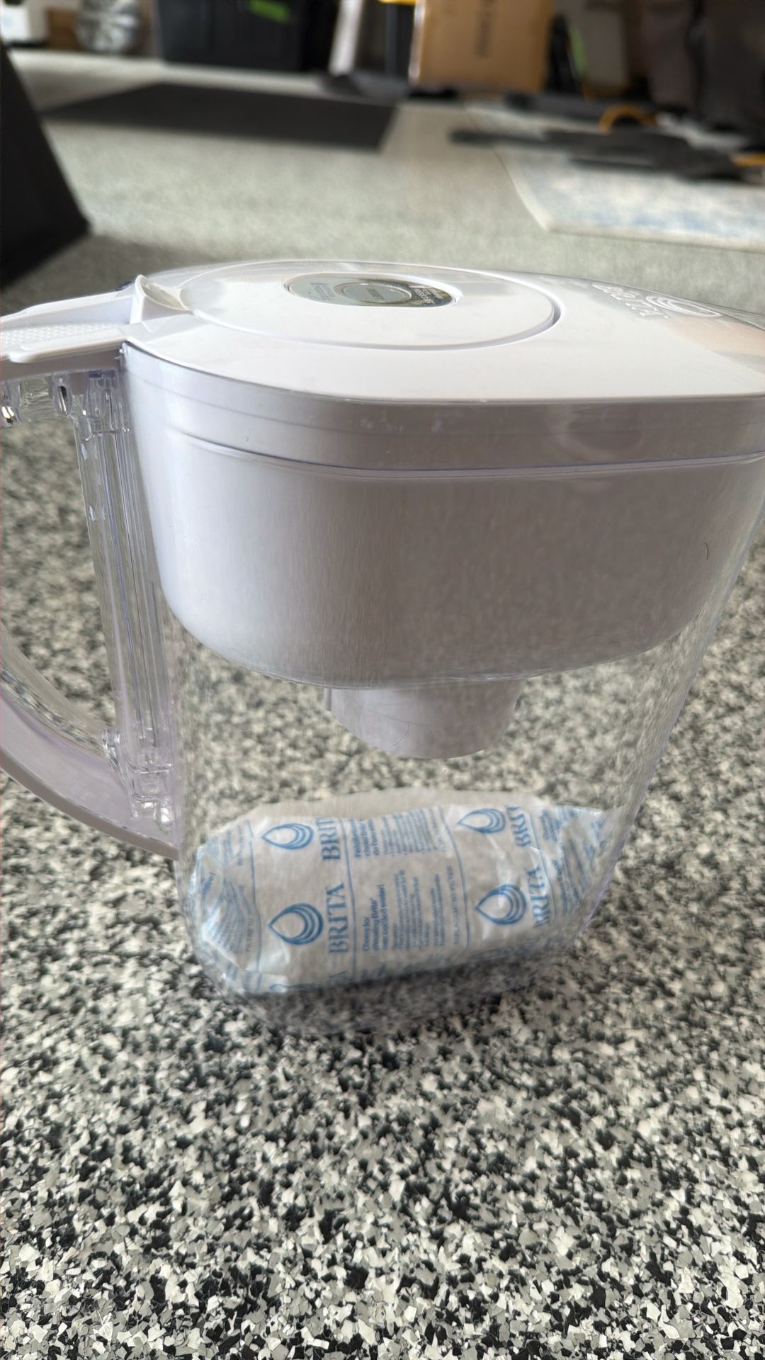 4 Brita Small Pitchers With 8 Filters New Open Box Water Filtration Camping Rv Tent Travel Filtering