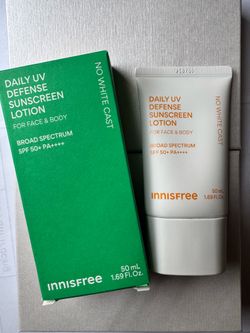 Innisfree  DAILY UV DEFENSE SUNSCREEN LOTION FOR FACE & BODY BROAD SPECTRUM SPF 50+ PA++++