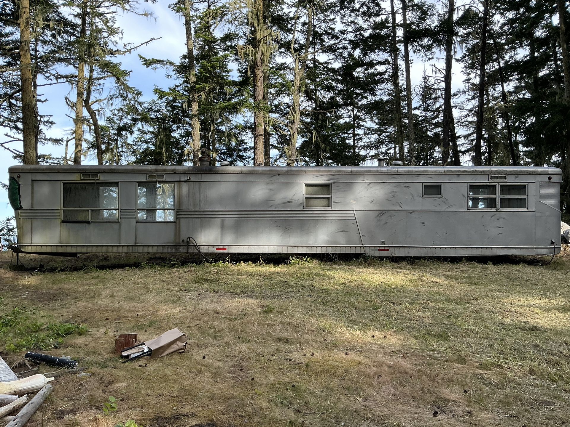 1957 Spartan Executive Mansion