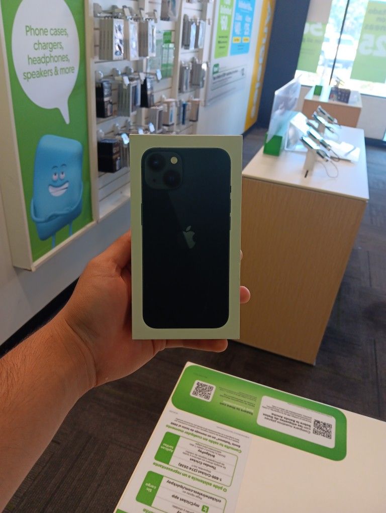 iPhone 13