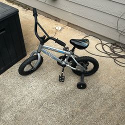12” Bike W Training Wheels 
