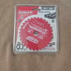 DIABLO 5 3/8 30T Metal Blade