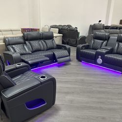 Brand New Elegant Reclining 3pc Sofa Loveseat Chair Set W/ LED and Speakers 