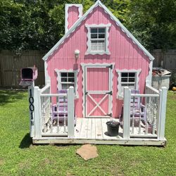 Beautiful Pink Doll House For Sell