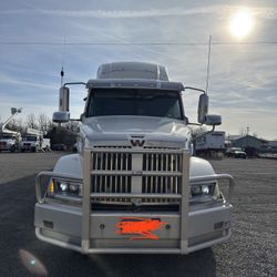Western Stat 5700xe Semi Truck