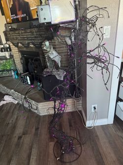 Halloween 5ft lighted spooky tree