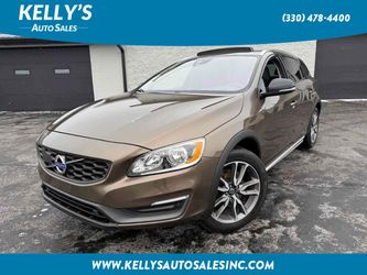 2016 Volvo V60 Cross Country