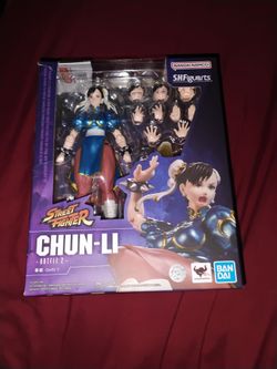 Chun li figure