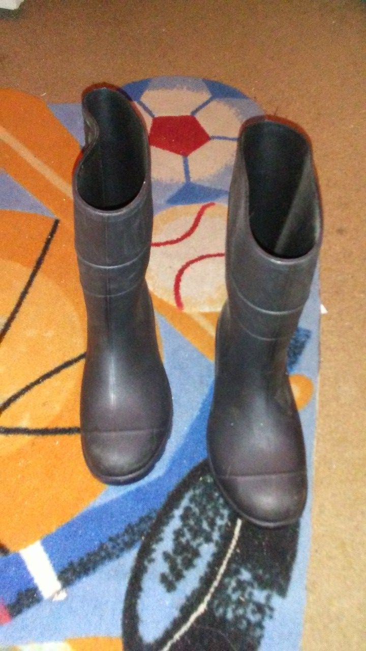 Black rubber boots