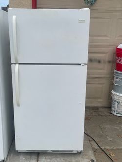 Garage refrigerator delivery av refrigerador de cochera entrega Disponible