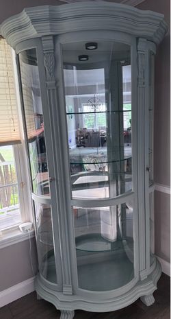 Curio cabinet