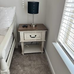 Bedroom Set - Pick Up Only 