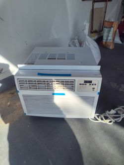 GE Window Air Conditioner Unit