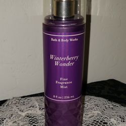 BATH & BODY WORKS WINTERBERRY WONDER FINE FRAGRANCE MIST SPRAY 8 OZ