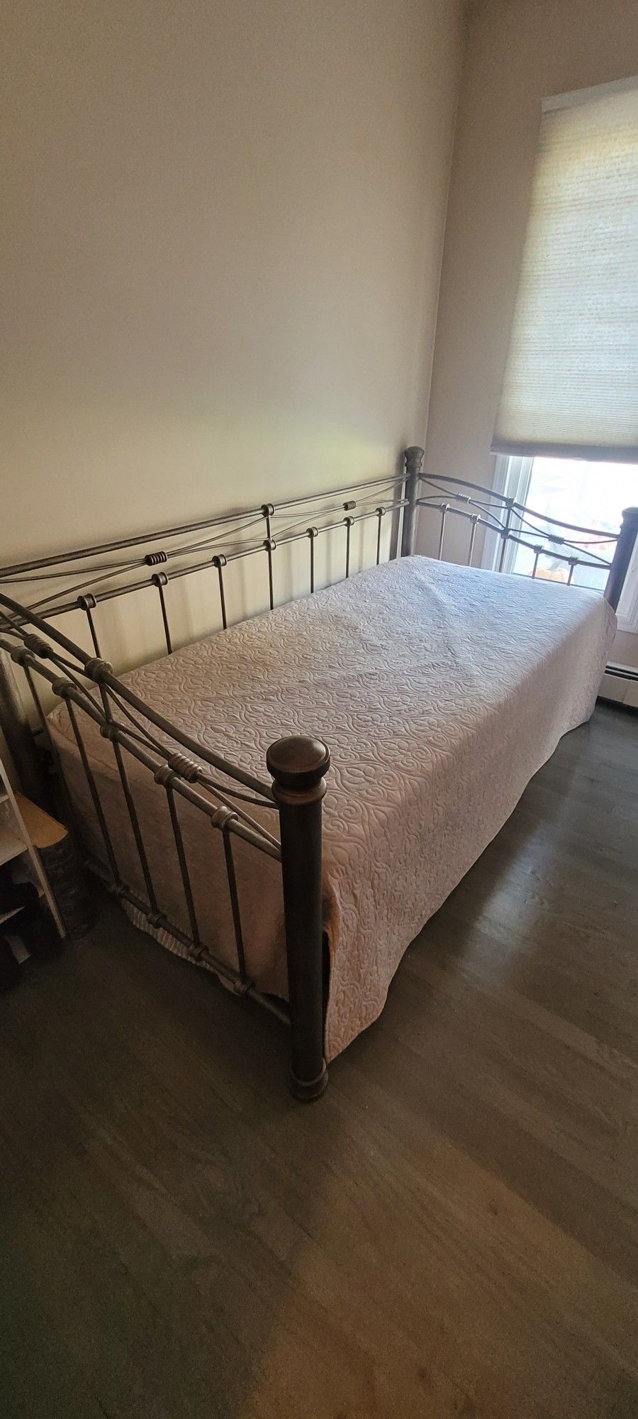 Pullout Trundle Twin Bed $80