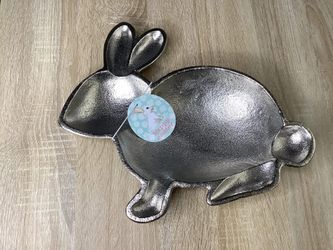 New EasterBunny Metal Tray $10