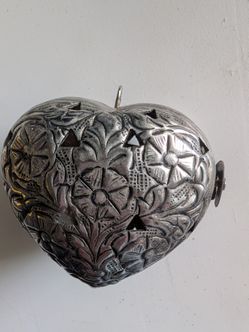 Silver potpourri box