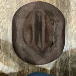 Bailey Brown, Cowboy Hat