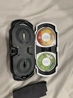 PSP Games/ holder
