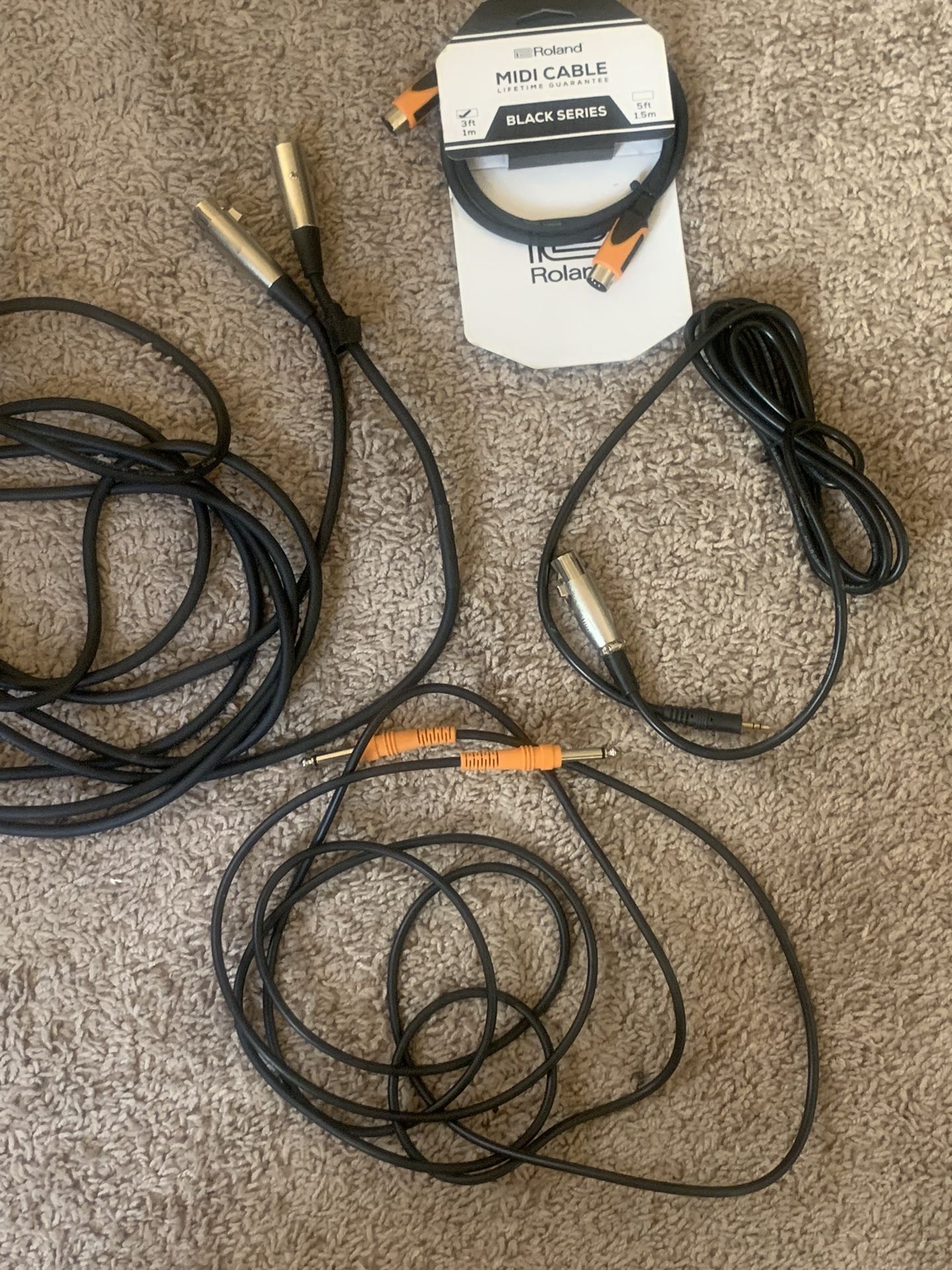Microphone, Midi Cables