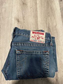 2 levi jeans 1 true religion