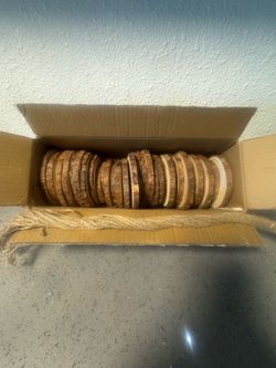 32 piece sliced natural wood for crafts