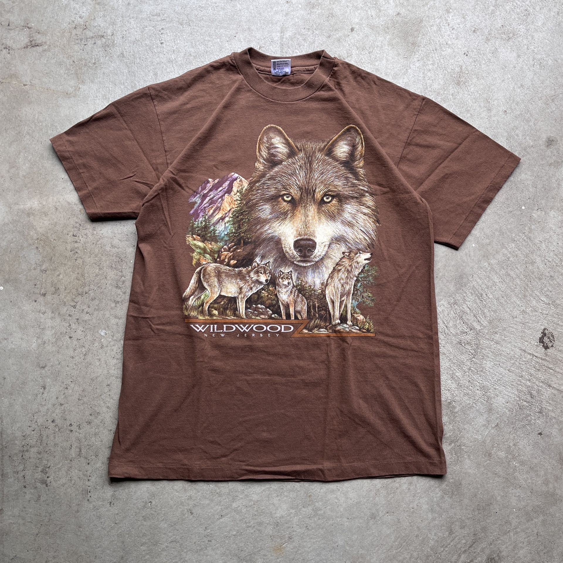 Vintage 90’s Made In USA Wildwood NJ Wolf Graphic T Shirt