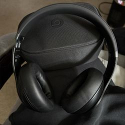 Beats Studio Pro Wireless 