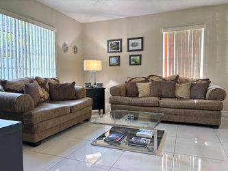 Sofa and loveseat set